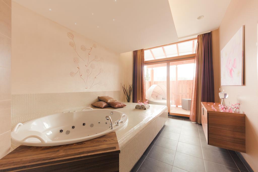 Terme Zrece - Hotel Atrij ภายนอก รูปภาพ